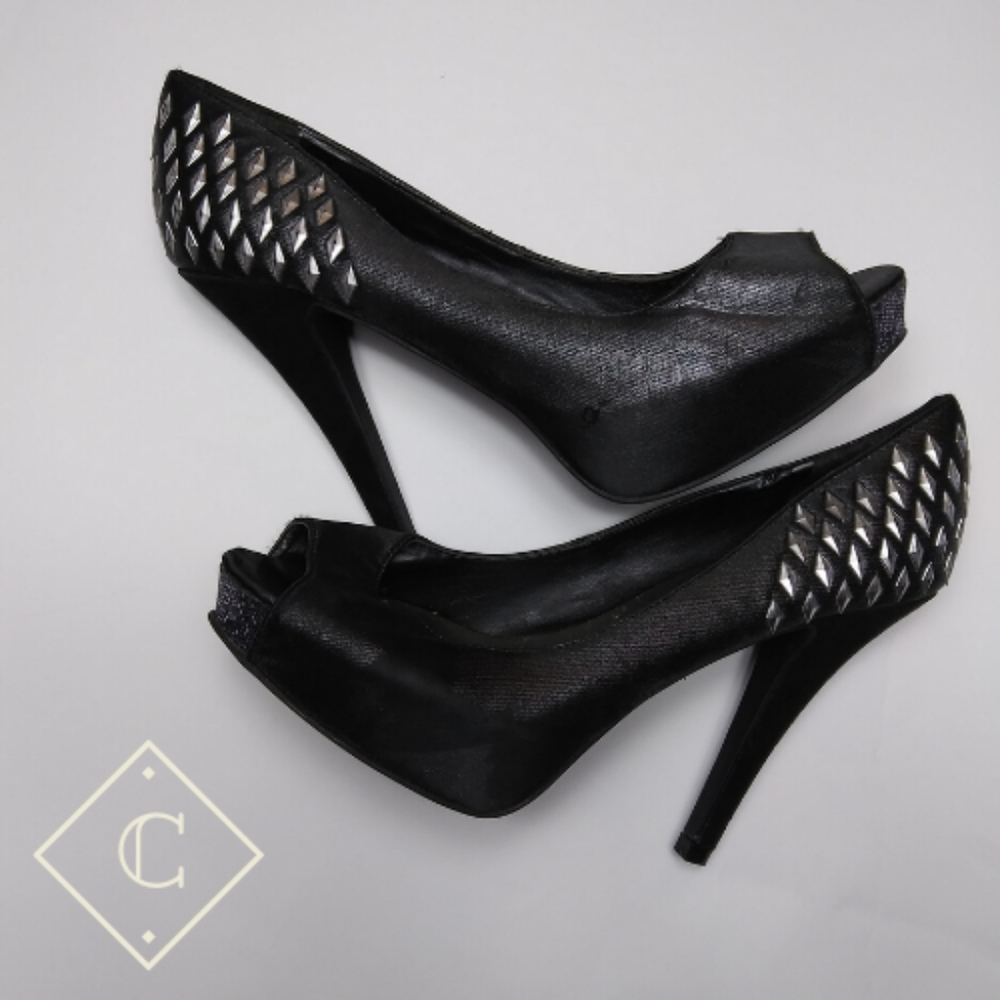 Guess Heels peep-toe